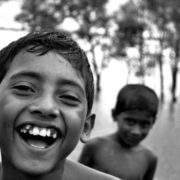 Sourire à son enfant fait jaillir en lui le bonheur d'exister