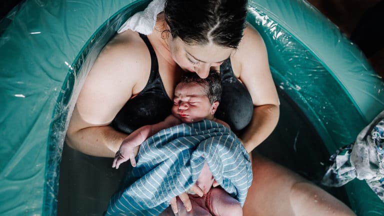 Ces superbes photos pourraient vous donner envie d'une naissance dans l'eau !