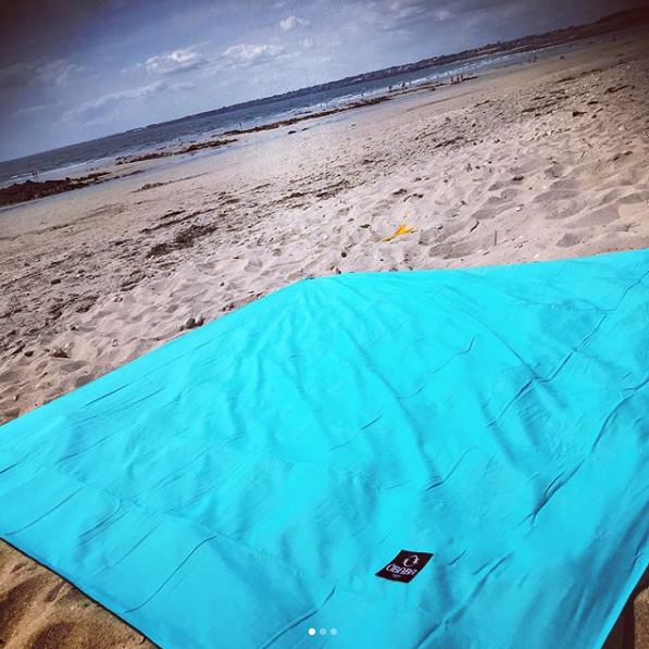 On A Testé Les Draps De Plage Xxl Anti Vent De ôbaba Paris