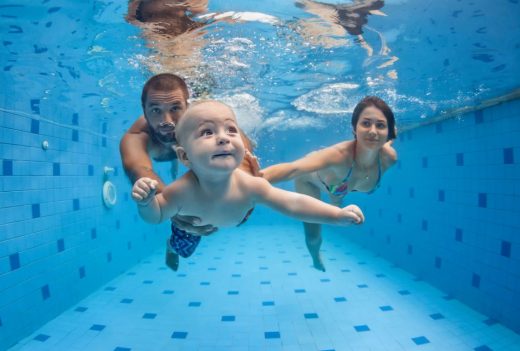 Bébé Nageur Famille Piscine