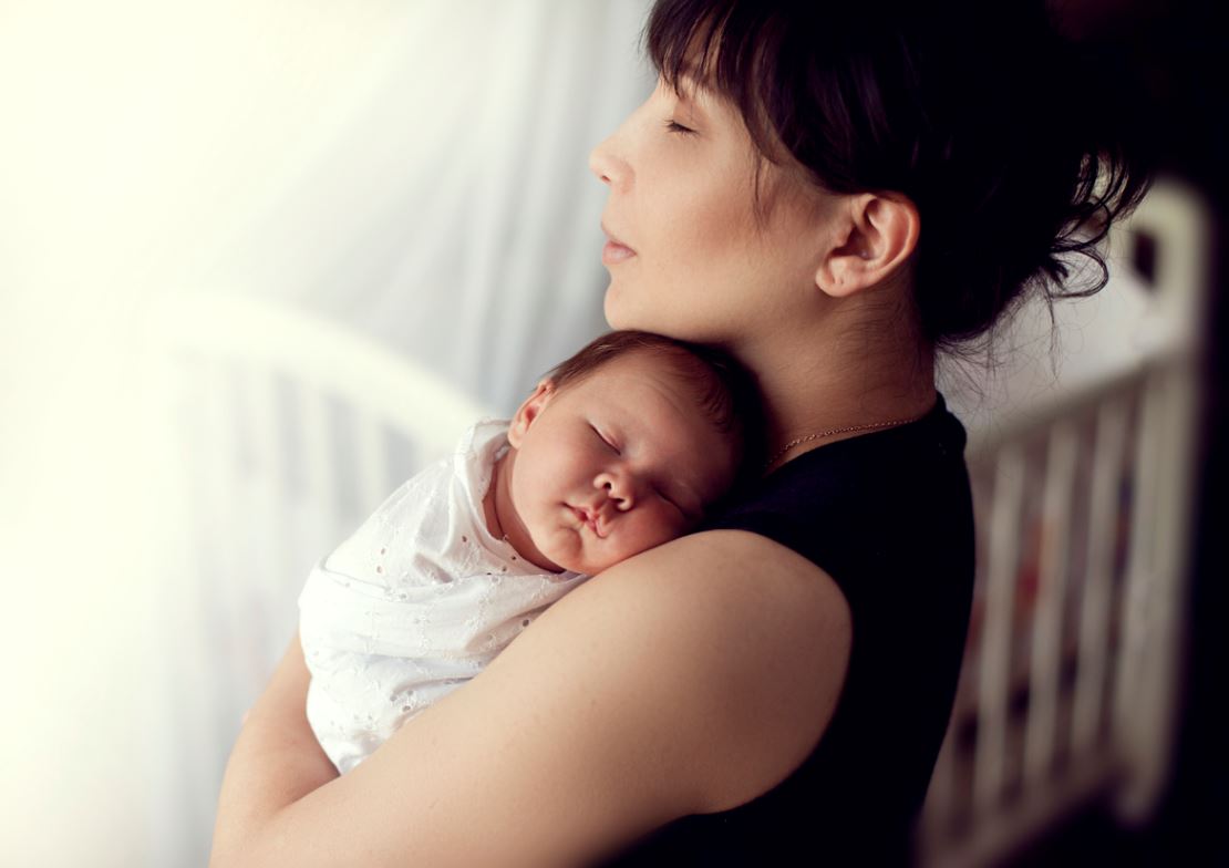 Maman Profite De Son Nouveau Né