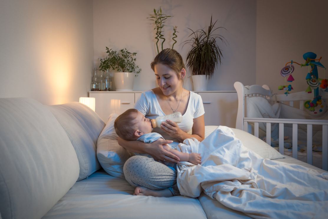 Nourrir Bébé Au Biberon