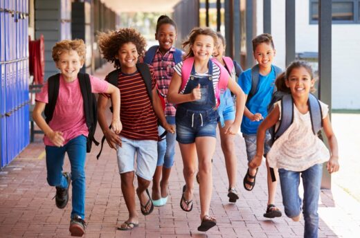 Enfant à L'école Assurance Scolaire